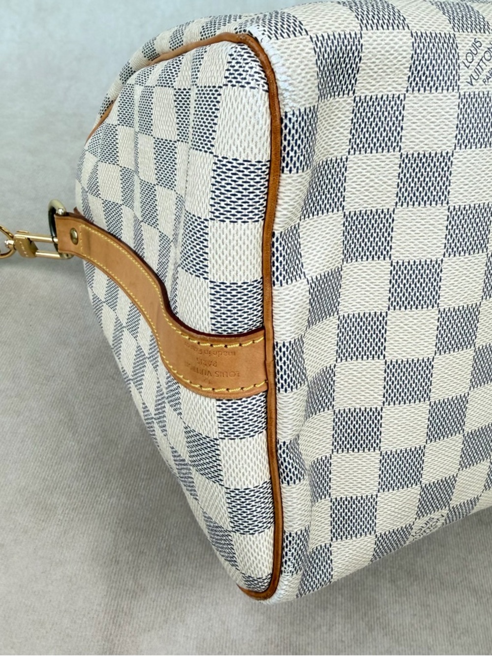 Louis Vuitton Speedy Bandoulière 30 Damier Azur Crossbody Bag w/ Strap & Lock - Picture 6 of 16